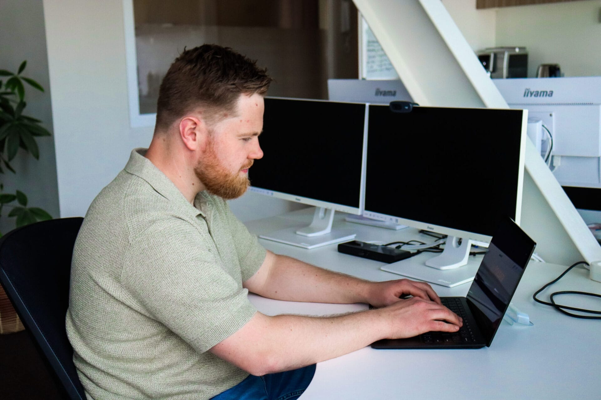 Juridische hulp bij burenconflicten zoals geluidsoverlast en erfgrenzen